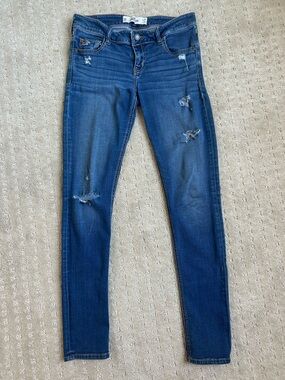 Hollister Distressed Skinny Jeans Size 9R (29x31) Medium Was